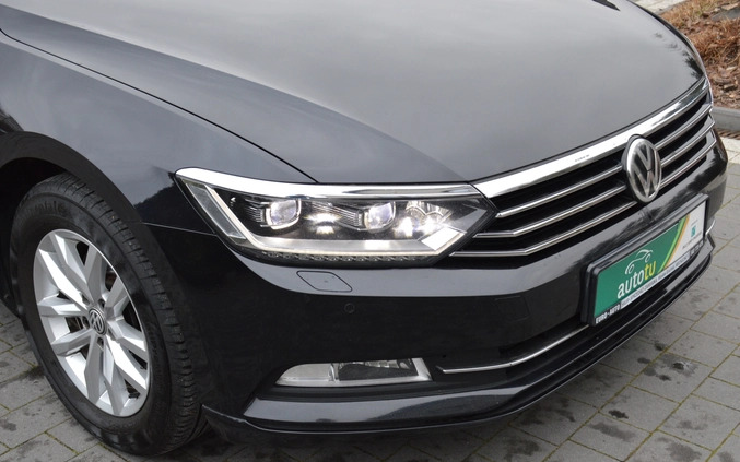 Volkswagen Passat cena 56800 przebieg: 262332, rok produkcji 2015 z Mirosławiec małe 781